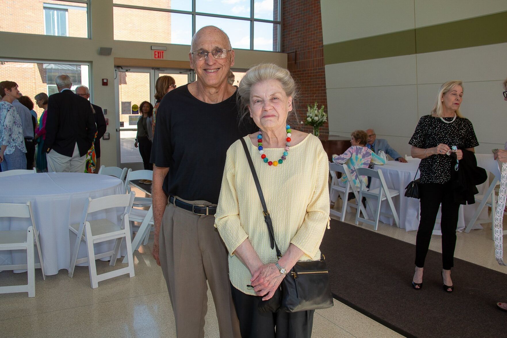 Edmund de Chasca, Kate Williams